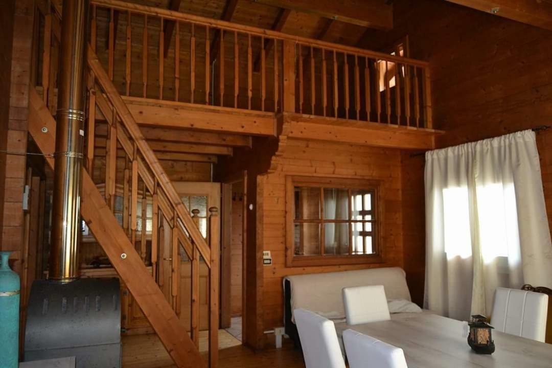 Chalet L Oasi Di Ambra 8 Posti Letto Con Uso Piscina 아르데아 외부 사진