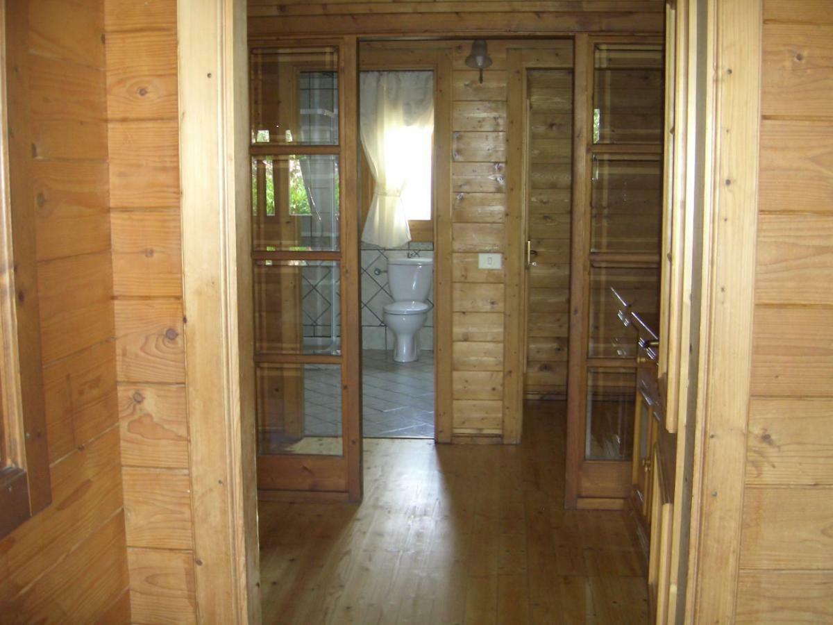 Chalet L Oasi Di Ambra 8 Posti Letto Con Uso Piscina 아르데아 외부 사진